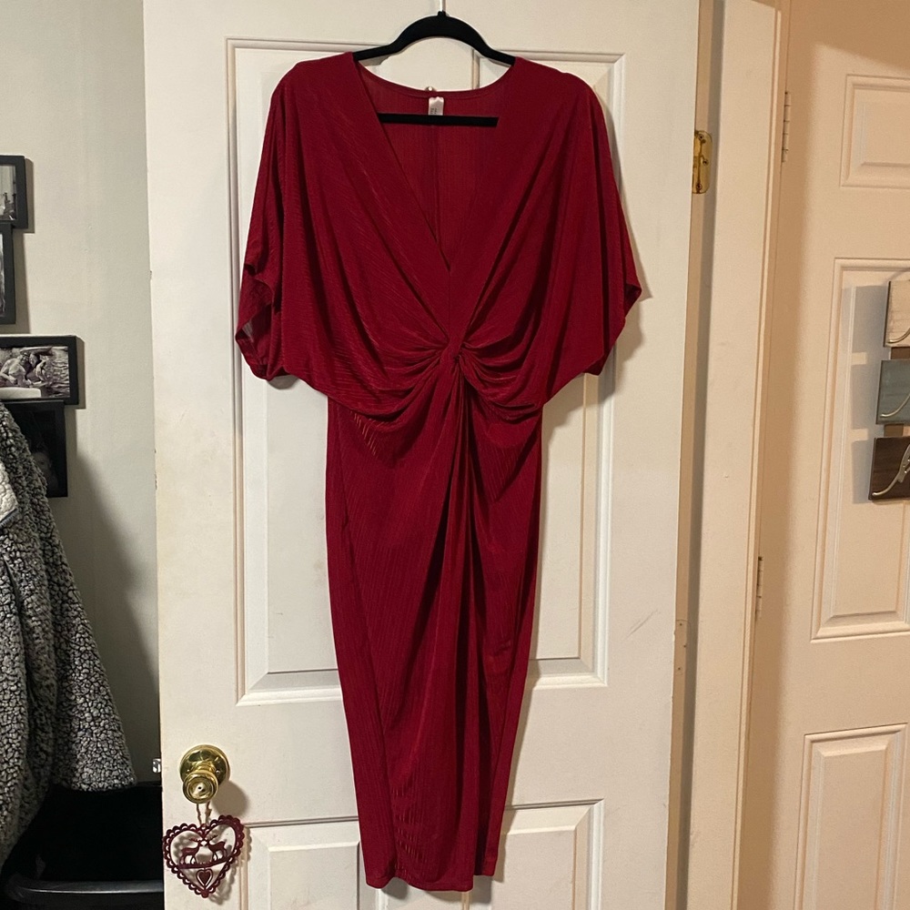 Fitted red dress with lots of stretch